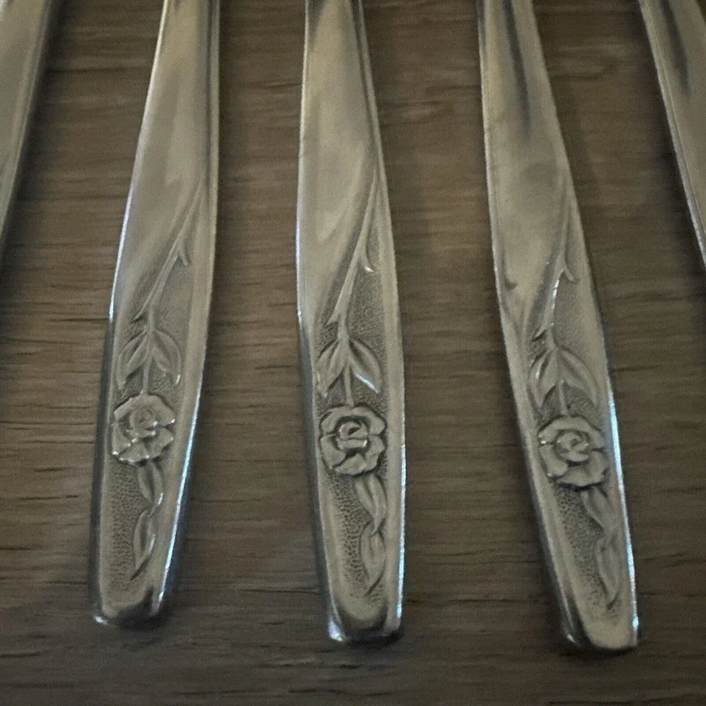 6 PCs International Silver INS88  Modern Solid Dinner‎ Knife
